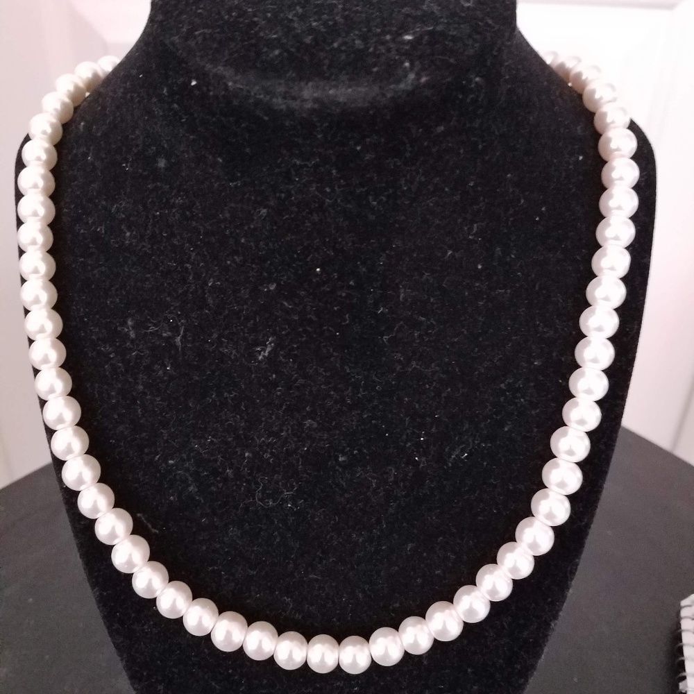 Vintage Style Faux Pearl Beaded Necklace | Costume Jewelry Elegant Gift